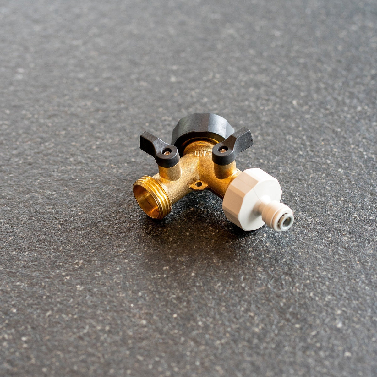 Valve d'arrêt, distributeur en Y, avec raccord 3/4 pouce et adaptateur 1/4 pouce de John Guest, pour installation de fontaines à eau et lave-vaisselle.